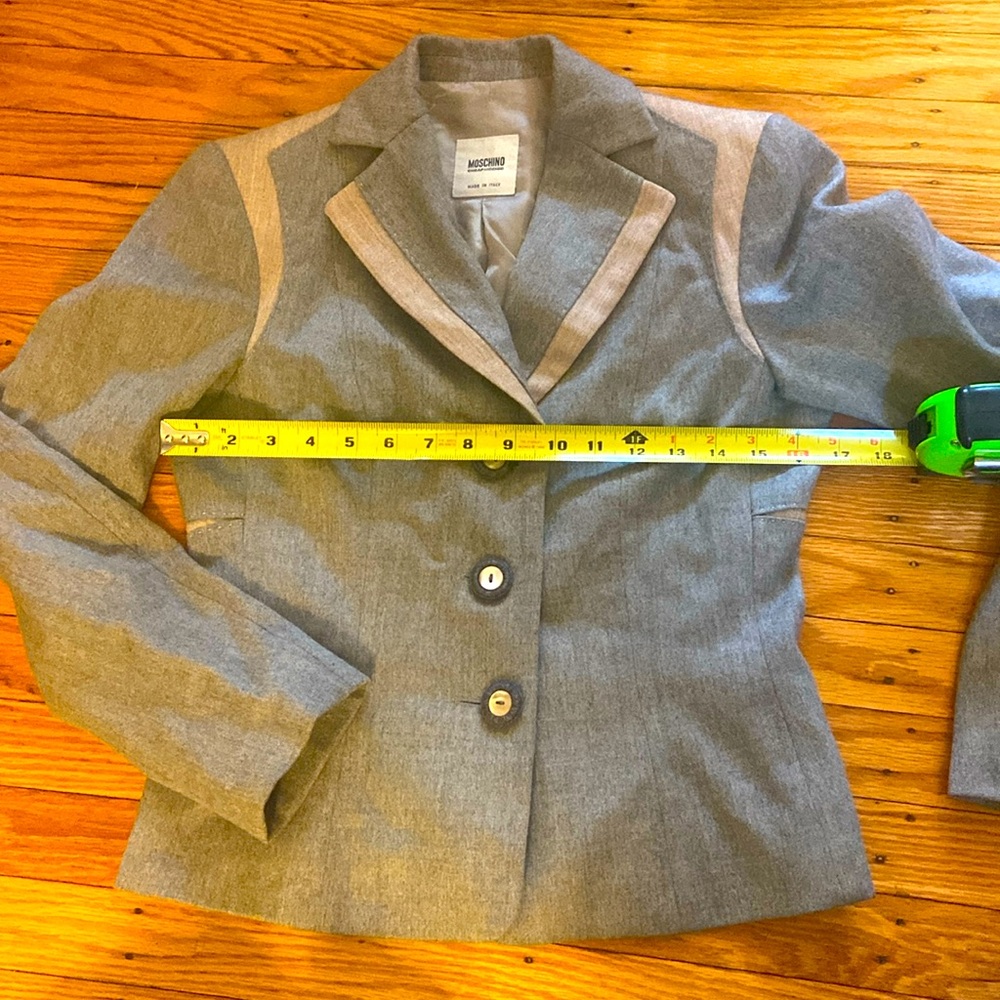 Gorgeous EUC Moschino blazer
